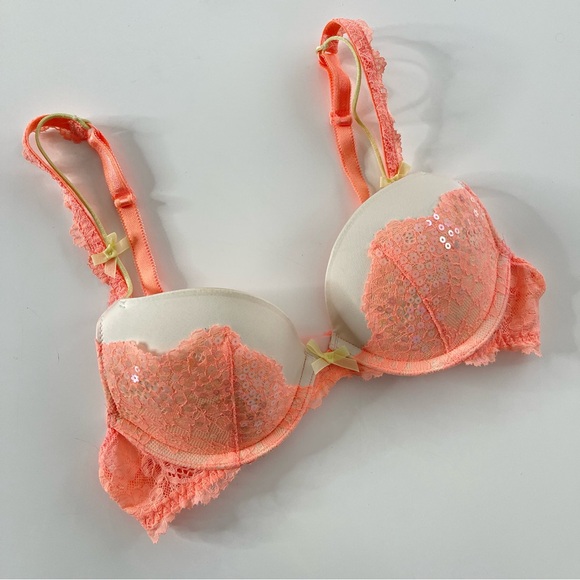 Victoria’s Secret Dream Angels Lace Sequin Push Up Underwire Bra 32A - Picture 1 of 7